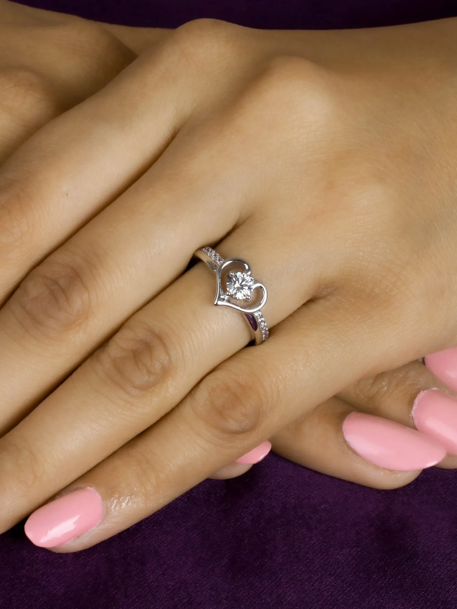 1 Carat Heart Shaped Love Ring In Silver