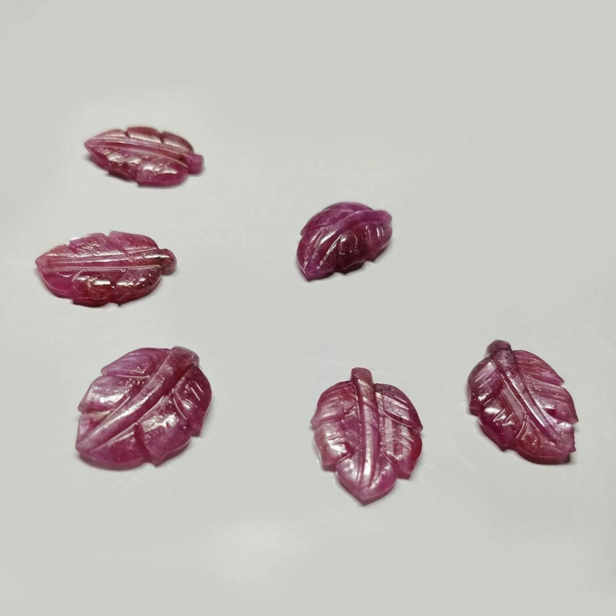 43.50cts Natural Untreated ROSEMARY SHEEN PINK SAPPHIRE Gemstone Hand Carved Indian LEAVES 19*12mm - 19*15mm 6pcs For Jewelry