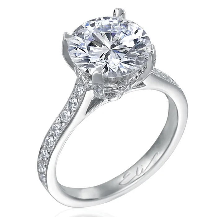 Beignet Round Diamond Solitaire Platinum Diamond Engagement Ring