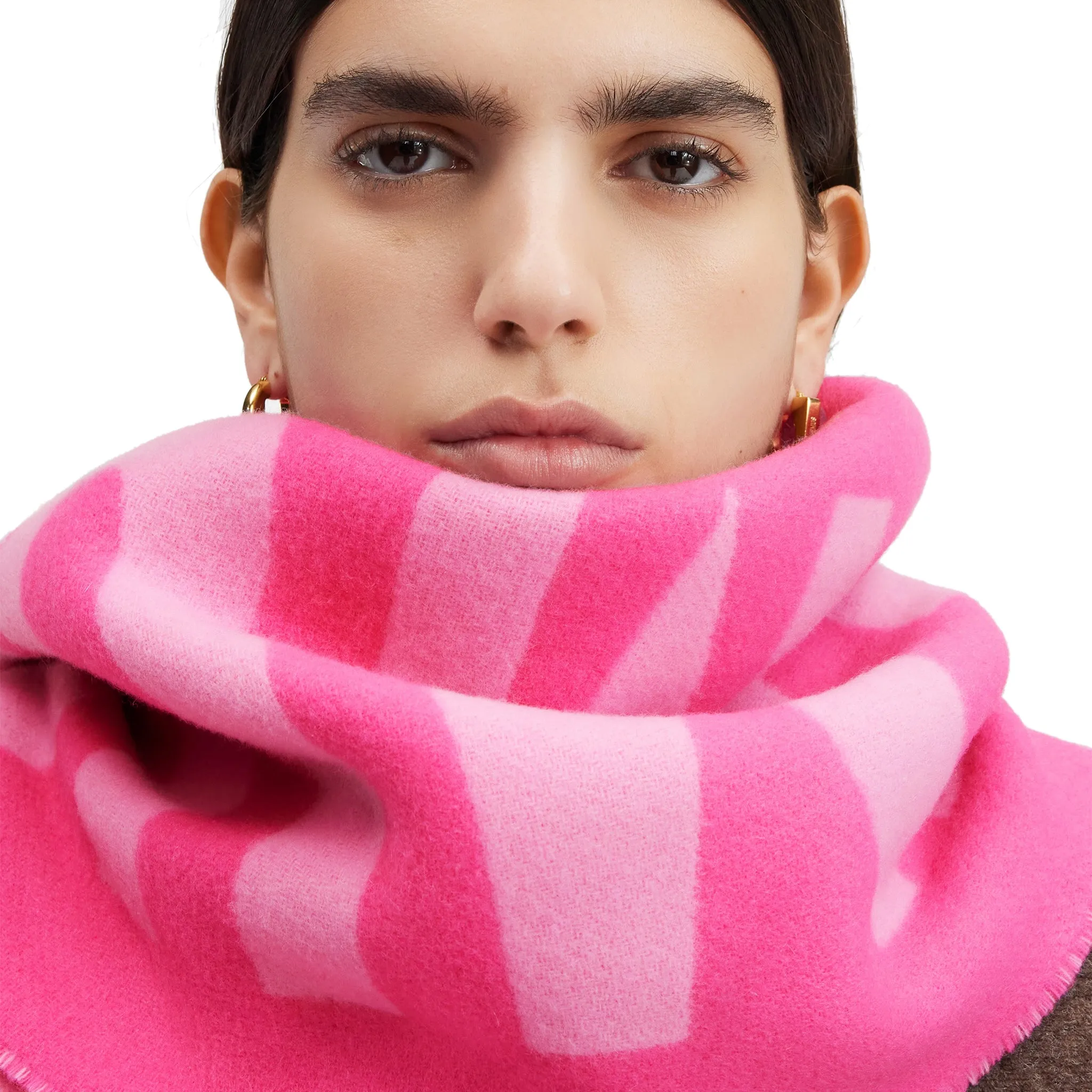 Jacquemus L'echarpe Fringe Logo Multi-Pink Scarf