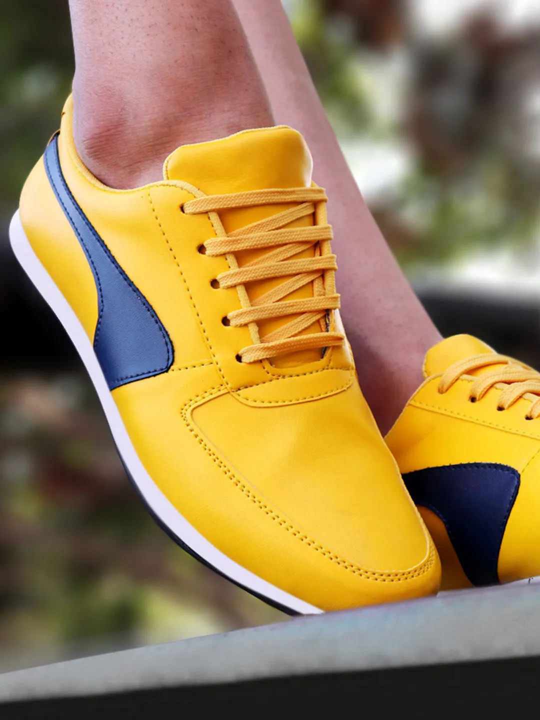 Men Yellow Trendy Lace Up Sneakers