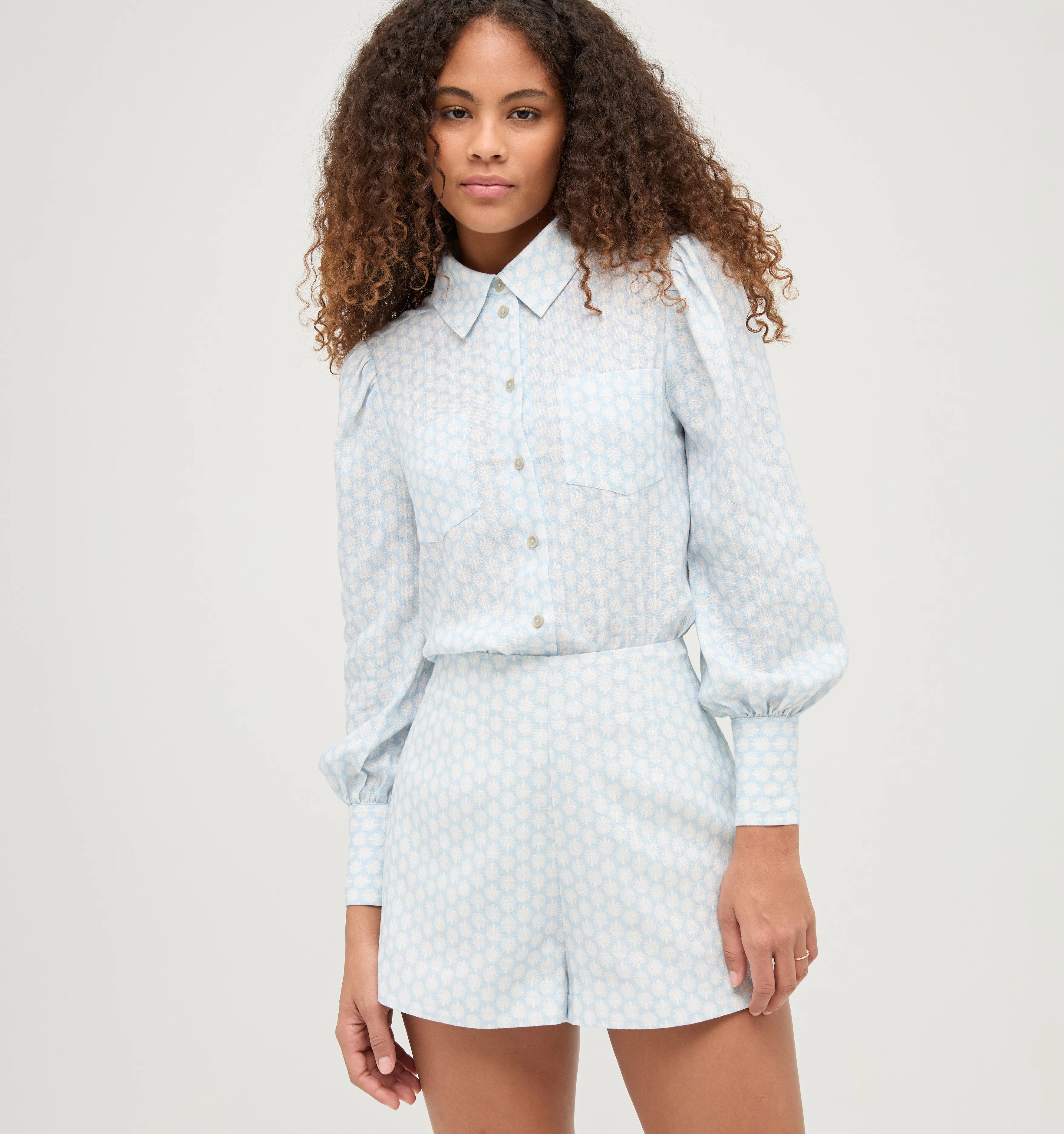 The Lisette Short - Powder Blue Baroque Shell Linen